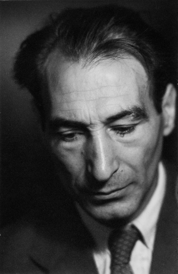 O pintor retratado polo fotógrafo ruso-arxentino A. Saderman