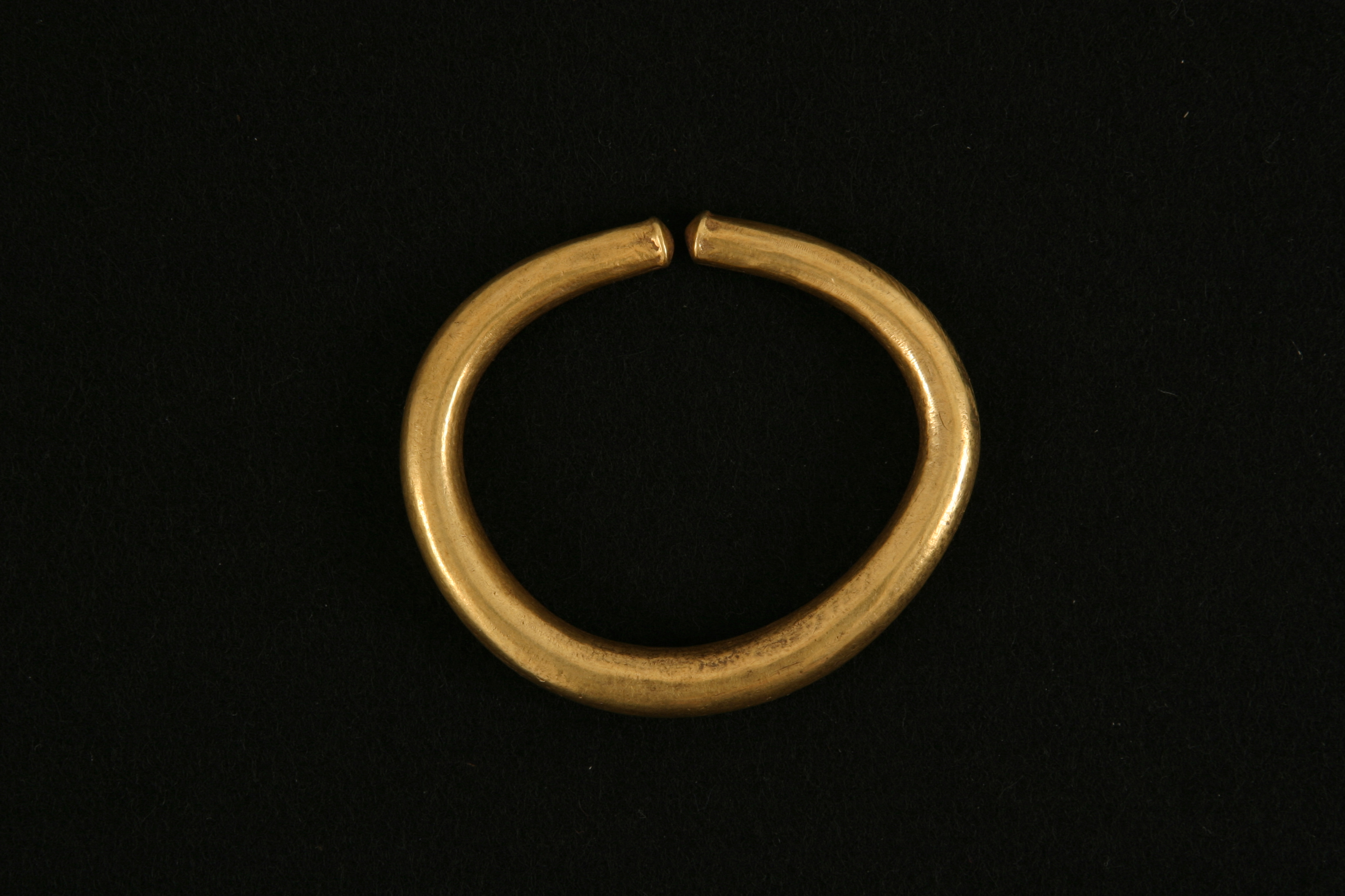 Aro